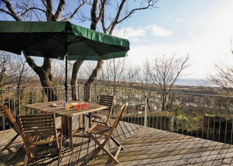 Cottage , Seaside Views, Quiet Beach, Awesome View Pendine Bagian luar foto