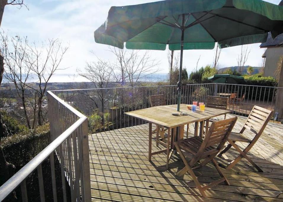 Cottage , Seaside Views, Quiet Beach, Awesome View Pendine Bagian luar foto